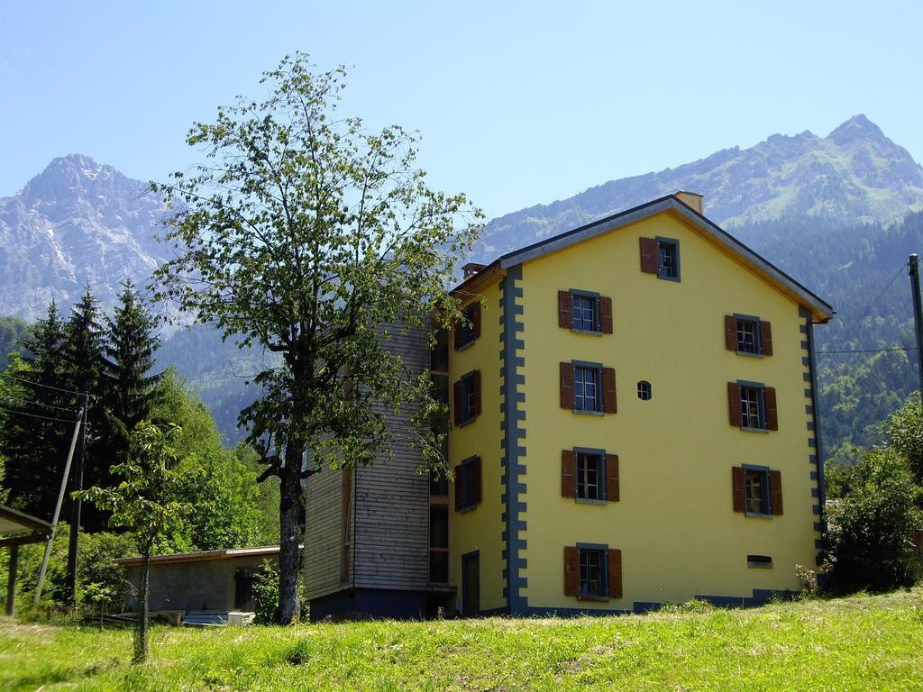 Heidi'S Guesthouse Frenières Esterno foto
